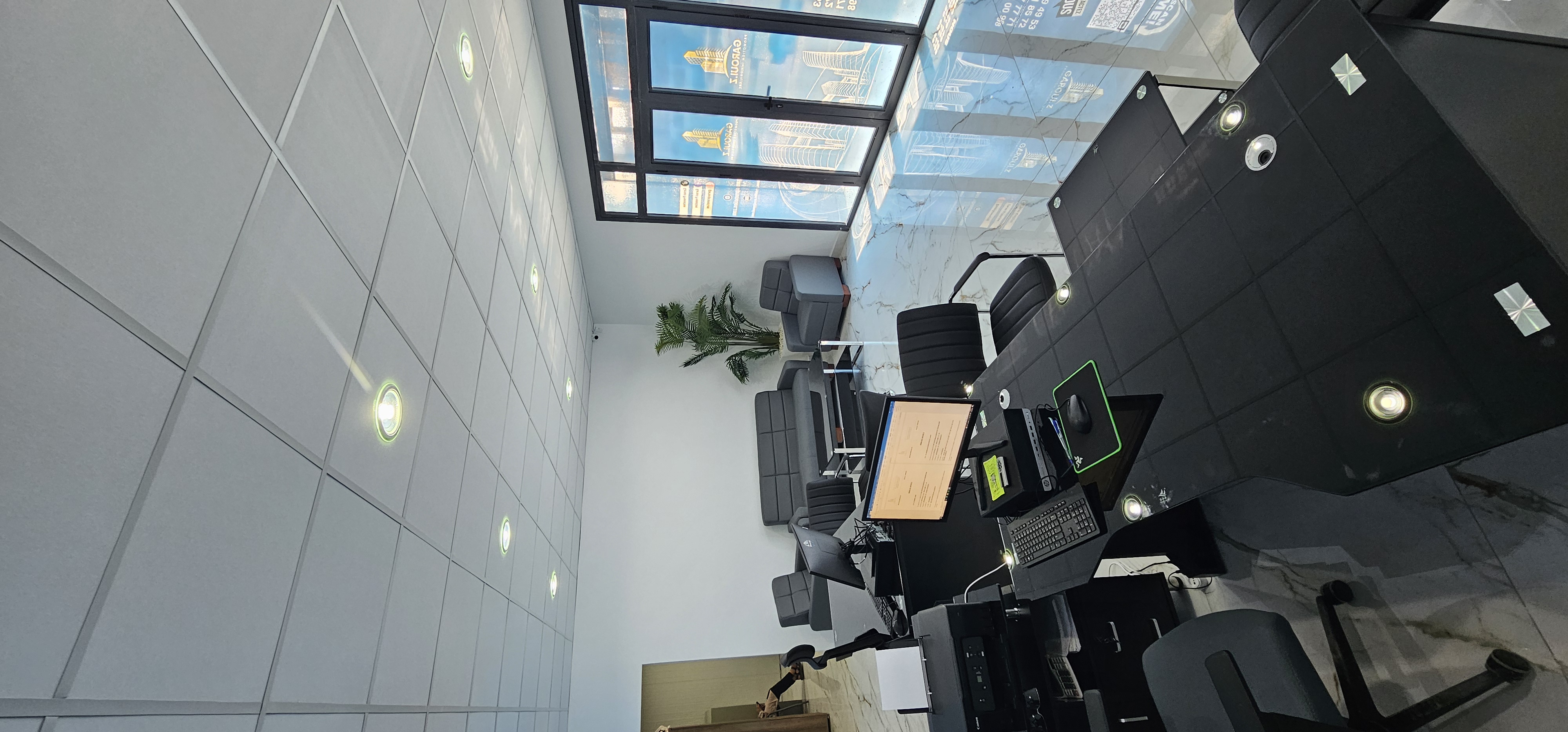 Bureau service commercial visuel 3
